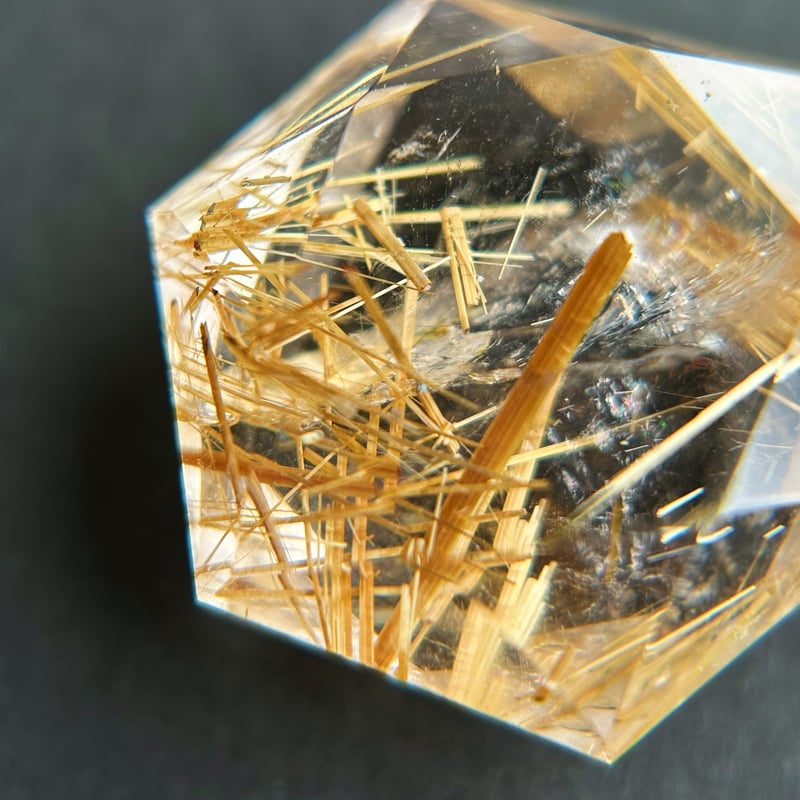虹入り】ルチルクォーツ ヘキサゴン×ヘキサグラム | NEROLI CRYSTAL 虹入り】ルチルクォーツ ヘキサゴン×ヘキサグラム | NEROLI CRYSTAL