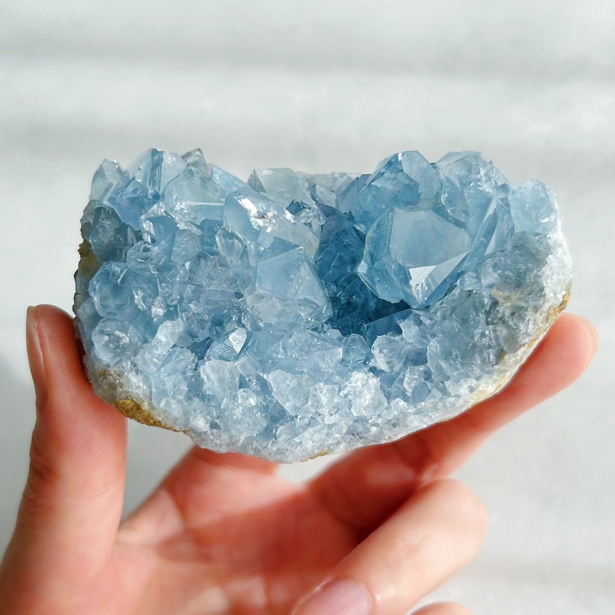 虹入り】セレスタイト原石(1) | NEROLI CRYSTAL