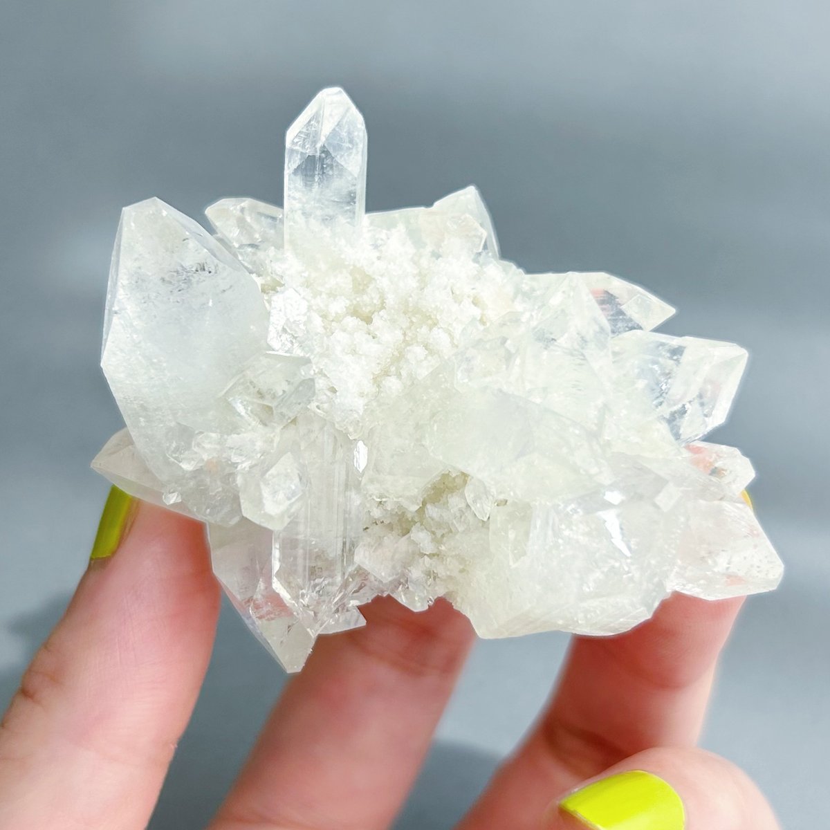 虹入り】アポフィライト | NEROLI CRYSTAL
