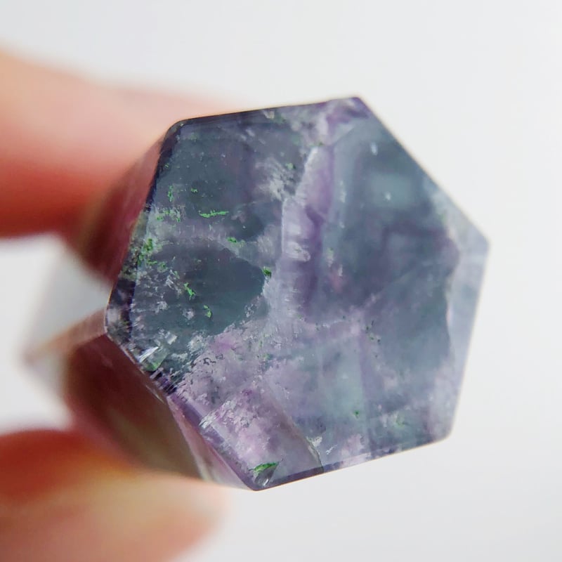 虹入り】レインボーフローライト 六角ミニタワー(A) | NEROLI CRYSTAL 虹入り】レインボーフローライト 六角ミニタワー(A) | NEROLI CRYSTAL