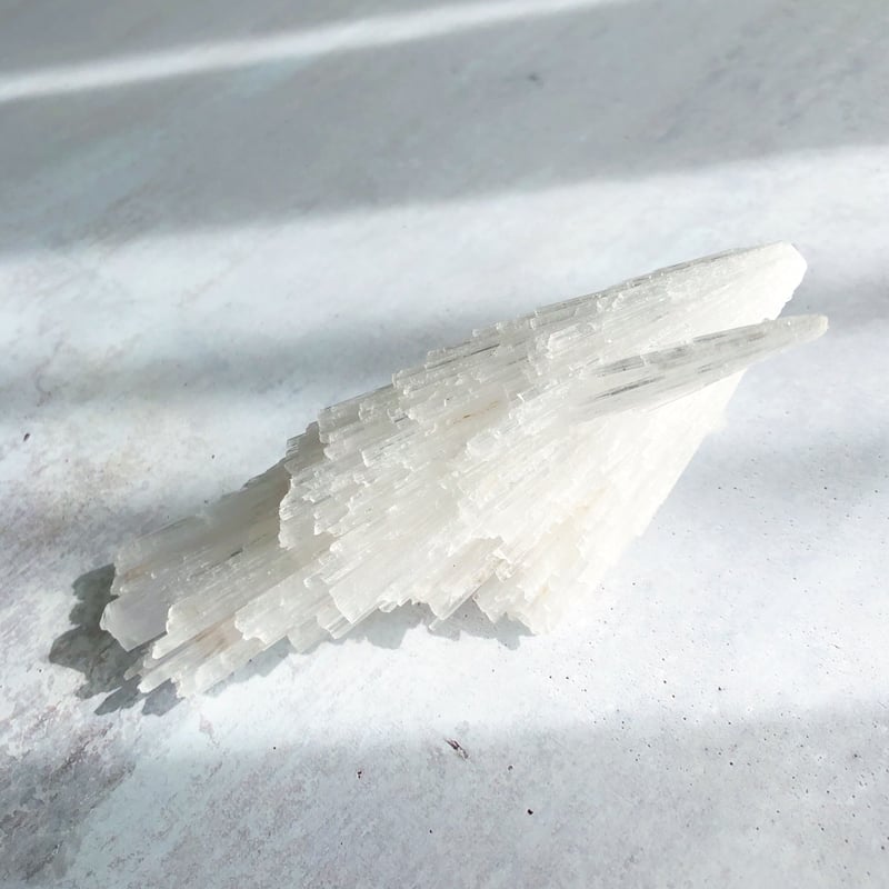 スコレサイト原石 | NEROLI CRYSTAL