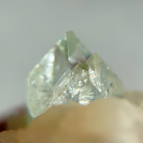 グリーンアポフィライト×スティルバイト ミニ結晶(B)
