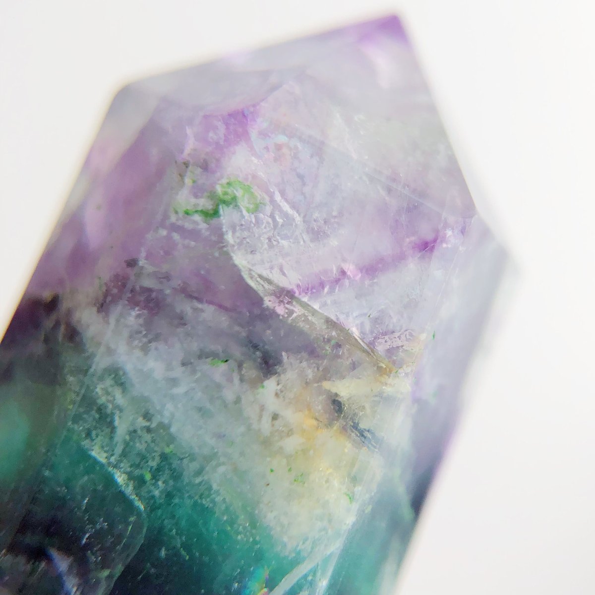 虹入り】レインボーフローライト 六角ミニタワー(A) | NEROLI CRYSTAL