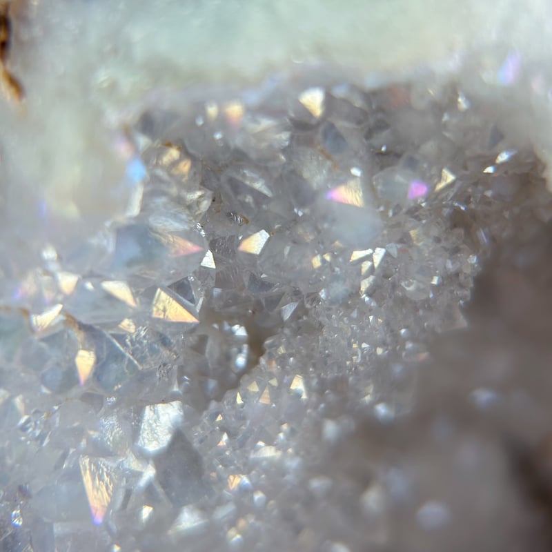 エンジェルオーラ水晶ジオード | NEROLI CRYSTAL