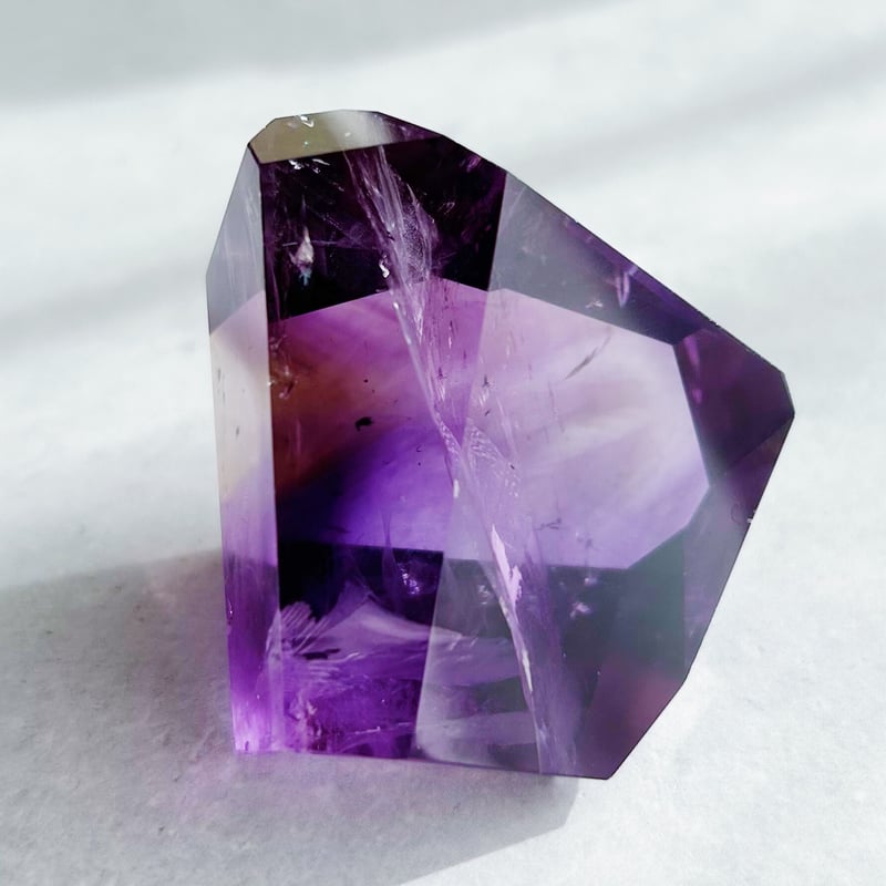 アメシスト　虹　ファントム　ロマネサイト　フリーフォーム　3.4㎝　高品質 虹入り】ファントムアメシスト フリーフォーム(A) | NEROLI CRYSTAL