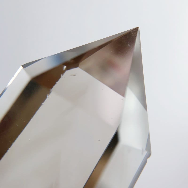 虹入り】スモーキークォーツ タワー | NEROLI CRYSTAL 虹入り】スモーキークォーツ タワー | NEROLI CRYSTAL