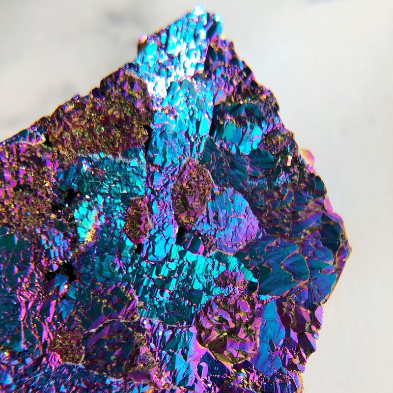 レインボーチタニウムオーラ 宇宙的なレインボーの輝きチタンオーラクォーツ クラスター21