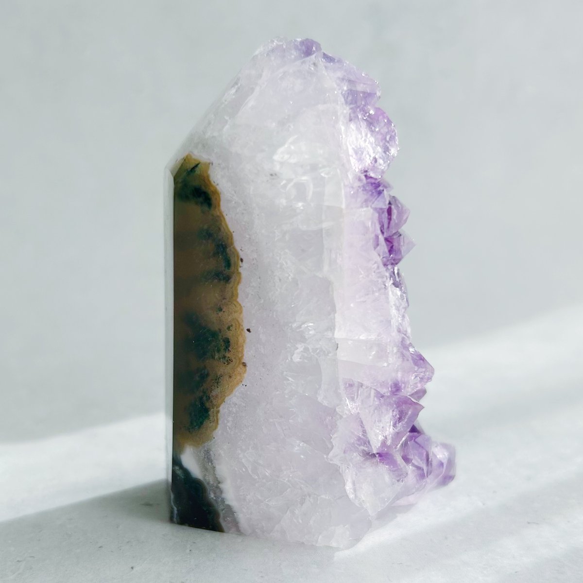 虹入り】アメシスト&アゲート ジオードタワー(A) | NEROLI CRYSTAL