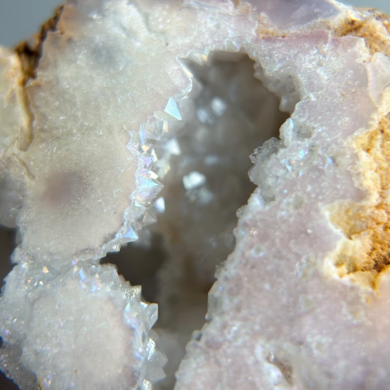 エンジェルオーラ水晶ジオード | NEROLI CRYSTAL