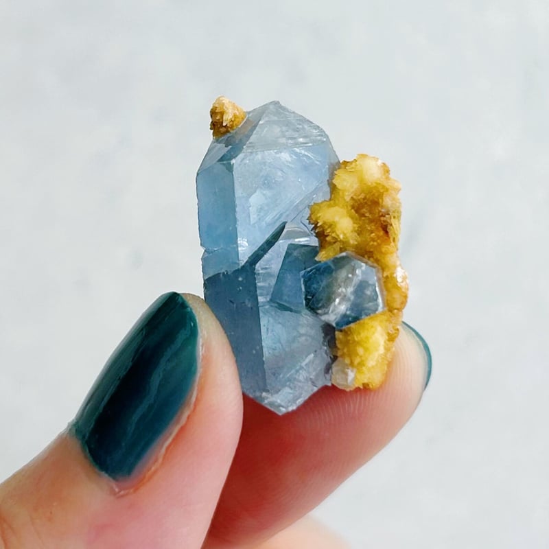 セレスタイト　原石　虹入　天然石　特大♡ キラキラつやつや セレスタイト 原石 虹入 天然石 特大♡ キラキラつやつや - メルカリ