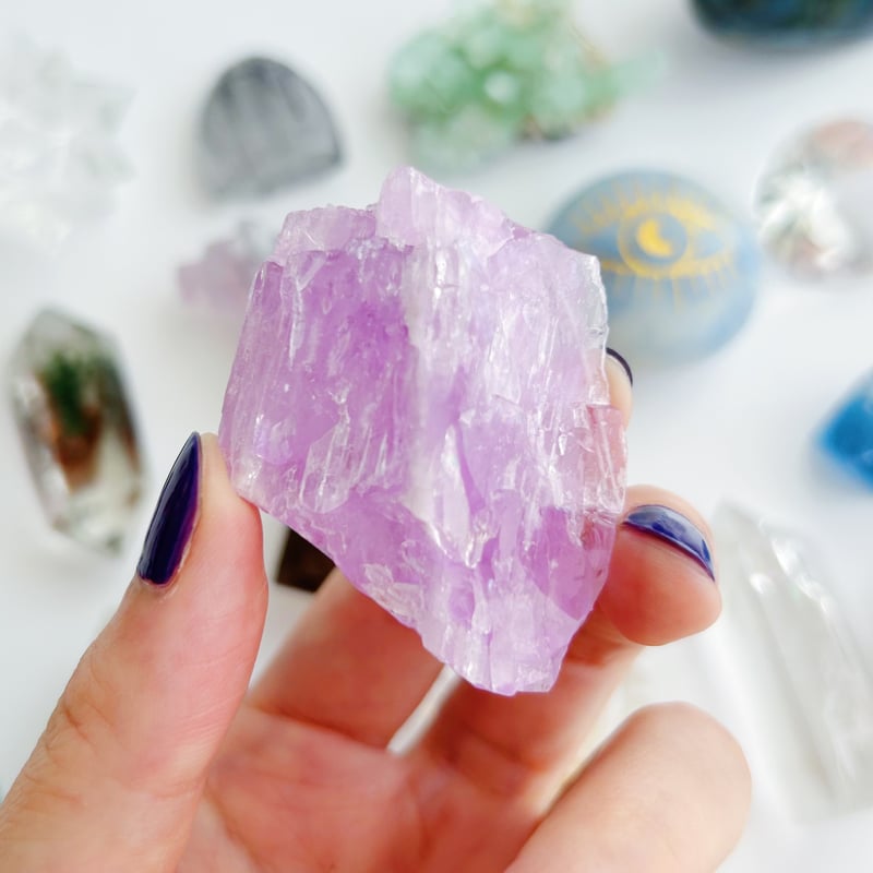 虹入り】クンツァイト 原石 | NEROLI CRYSTAL