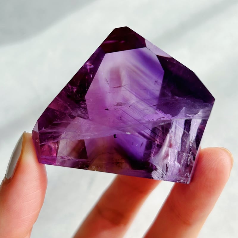 高品質　アメジスト　フラワーアゲート　虹入　フリーフォーム 虹入り】ファントムアメシスト フリーフォーム(A) | NEROLI CRYSTAL