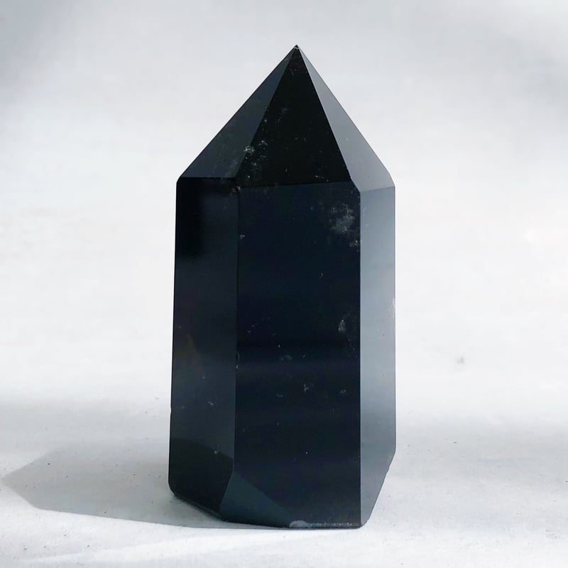 モリオン 虹入り 850 黒水晶 石 クリスタル 鑑賞石 置物 オブジェ 虹入り】モリオン タワー(A) | NEROLI CRYSTAL