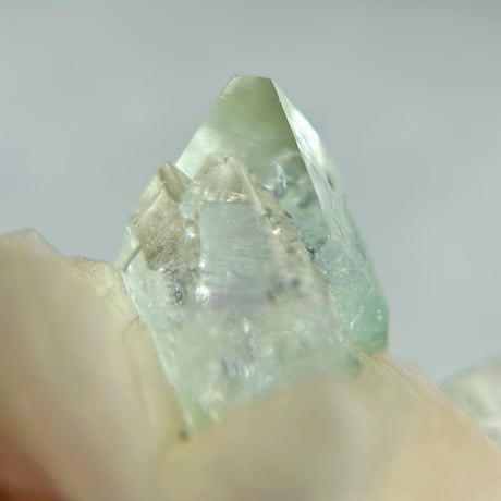 グリーンアポフィライト×スティルバイト ミニ結晶(B)