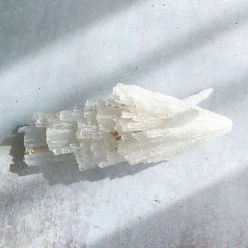 スコレサイト原石 | NEROLI CRYSTAL