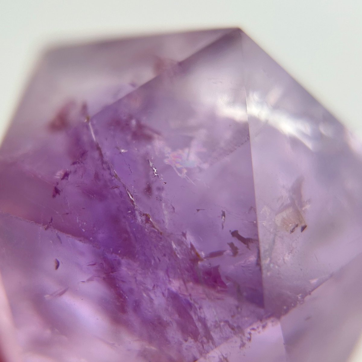 ☆価値ある逸品☆透明度と美々クラック☆究極形状☆アメジスト アステロイド 天然石 激レア 貴重品 採れたてアメジストジオード 割れてないアメジスト晶洞