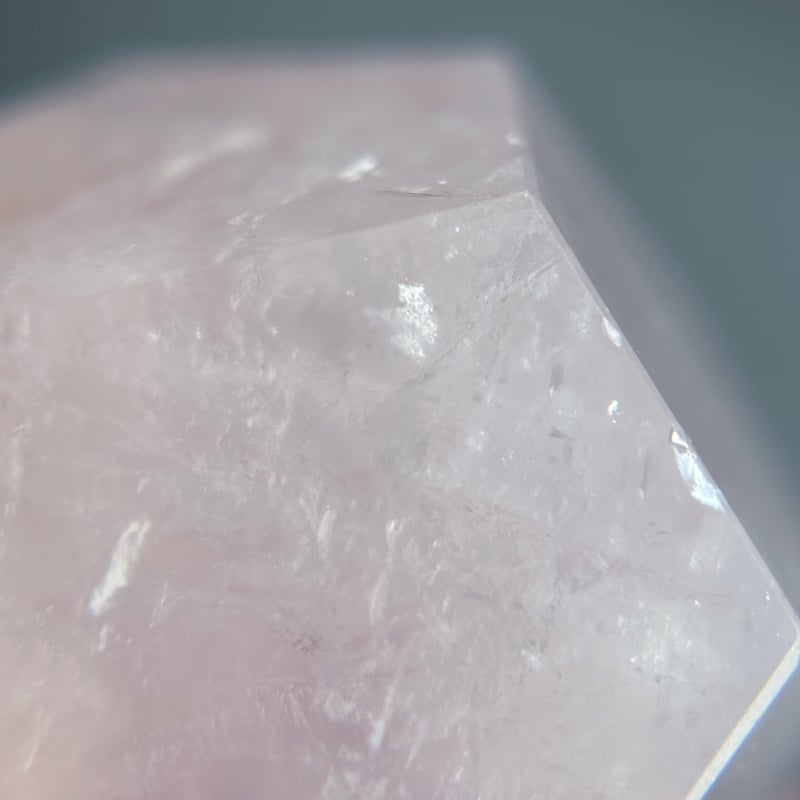 虹入り】ローズクォーツ 正12面体(B) | NEROLI CRYSTAL 虹入り】ローズクォーツ 正12面体(B) | NEROLI CRYSTAL