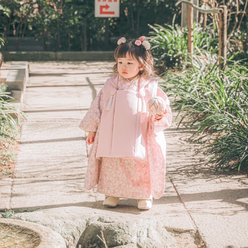 七五三向け【9月~12月の3泊4日レンタル】3歳女の子着物・被布 七五三向け【9月~12月の3泊4日レンタル】3歳女の子着物・被布