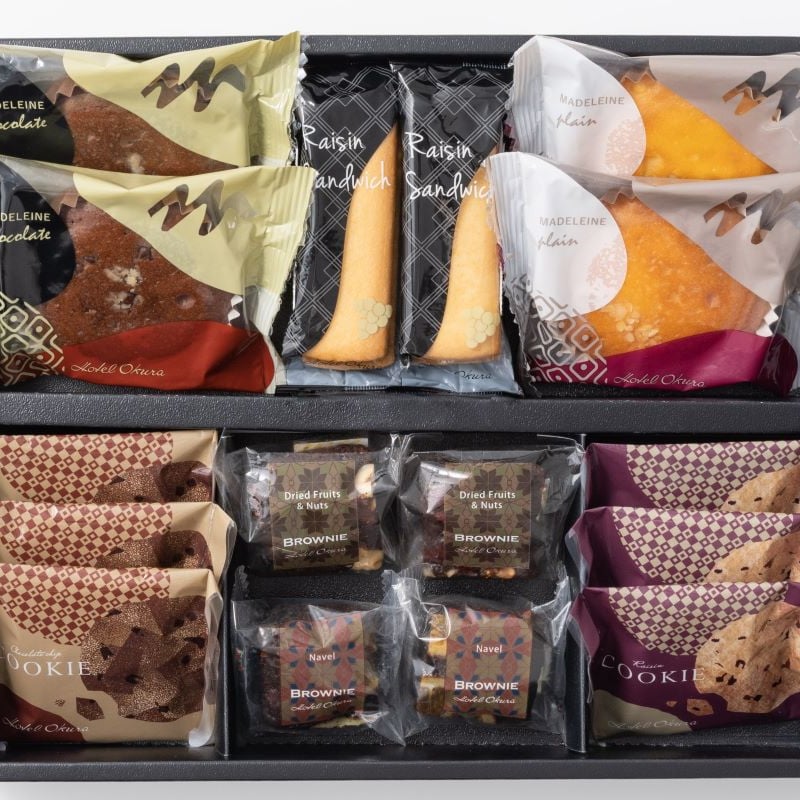 ホテルオークラ高級菓子4セットが50％オフ＋包装＆手提げ紙袋付