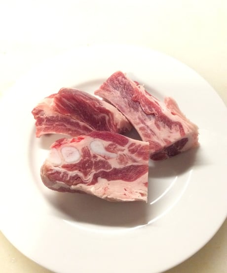 骨付きスペアリブ200g(5～7㎝カット済み)　冷凍便　ご自宅用