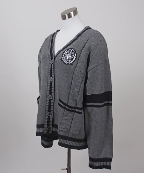 《テオドール学園セーター》GRAY