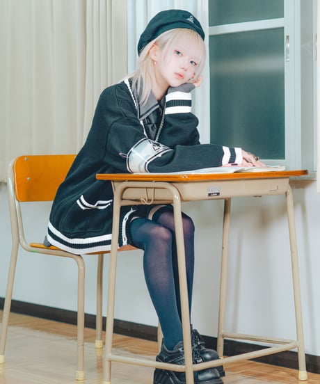 《テオドール学園セーター》BLACK