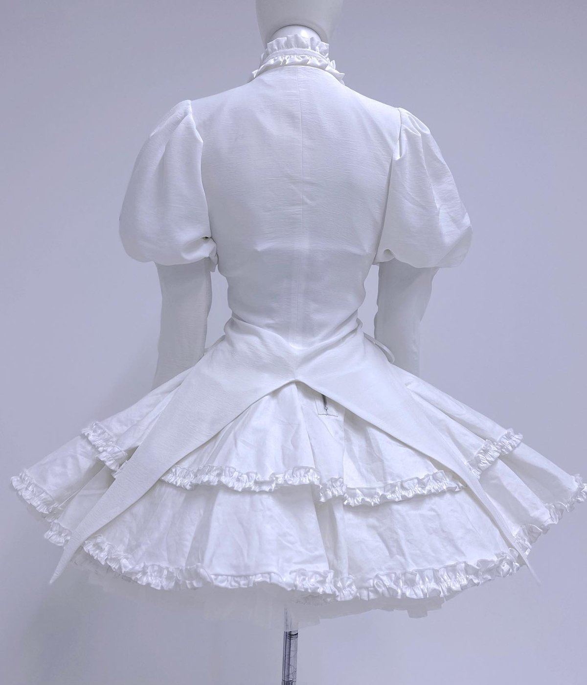 メタルドールブラウスWHITE メタルドールブラウス》WHITE | HIDOLATRAL THEODOL