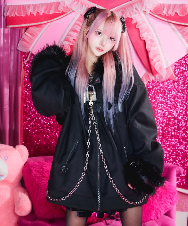 オオカミファーコート》BLACK | HIDOLATRAL THEODOL