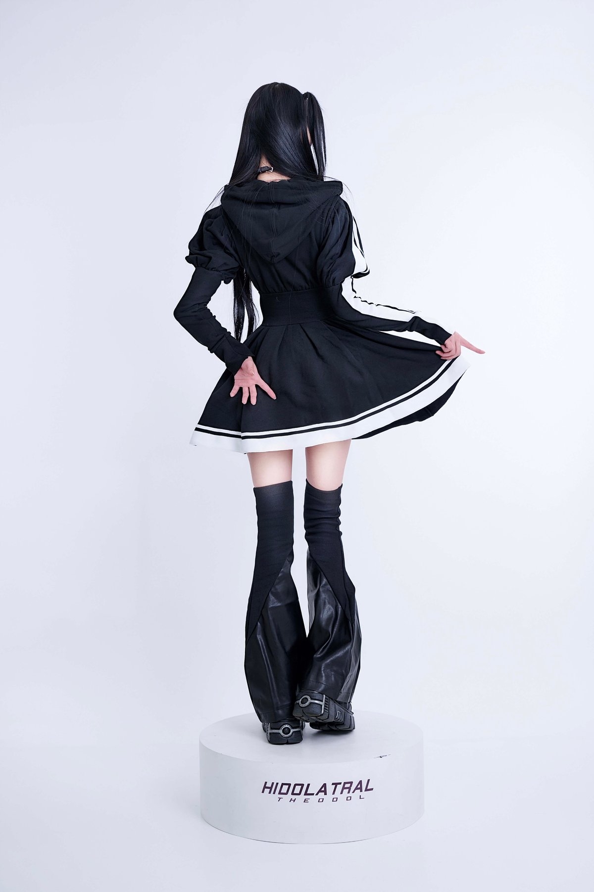 ジャージロリィタパーカーOP》BLACK | HIDOLATRAL THEODOL ジャージロリィタパーカーOP》BLACK | HIDOLATRAL THEODOL