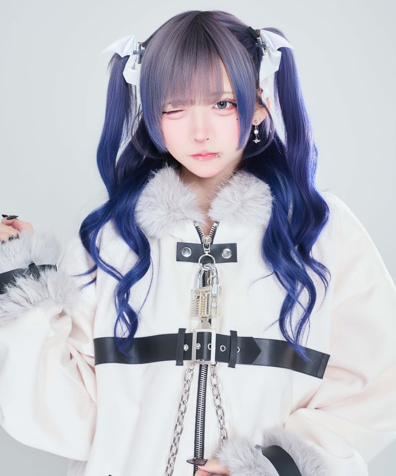 hidolatral theodol テオドール　オオカミファーコート オオカミファーコート》BLACK | HIDOLATRAL THEODOL