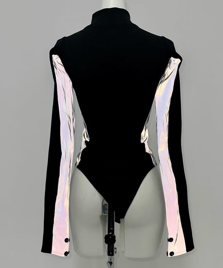 《胸開きサイバーニット》BLACK