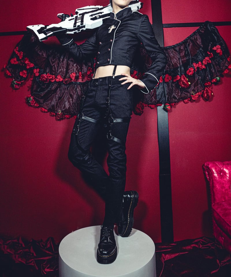 拘束十字架軍服ジャケット》BLACK | HIDOLATRAL THEODOL