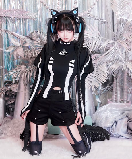 《アンドロイドパフスリカットソー》BLACK