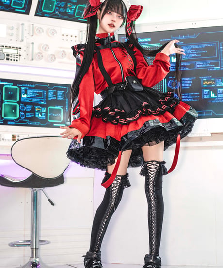 《サイバーメイドエプロン》BLACK×RED