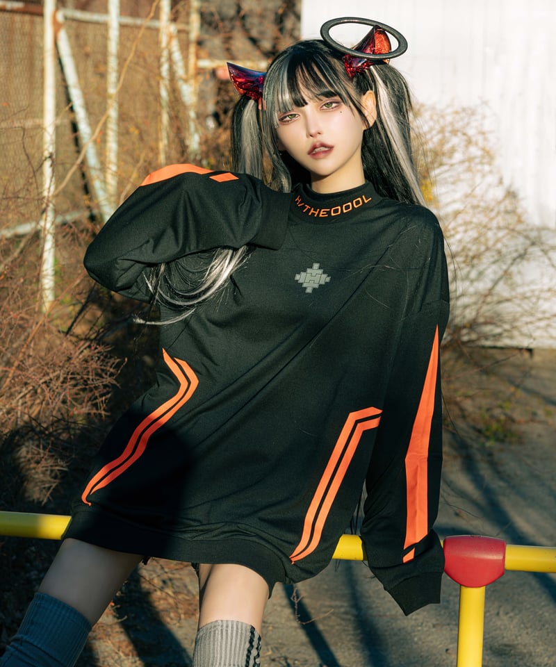 【海外限定】AdoタイポグラフィTシャツ　韓国ソウル限定カラー(XＬサイズ) サイボーグスウェット》BLACK×ORANGE | HIDOLATRAL THEODOL