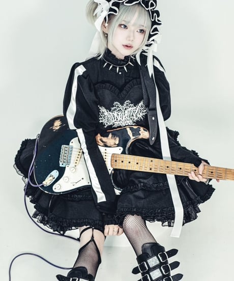 《メタルドールブラウス》BLACK