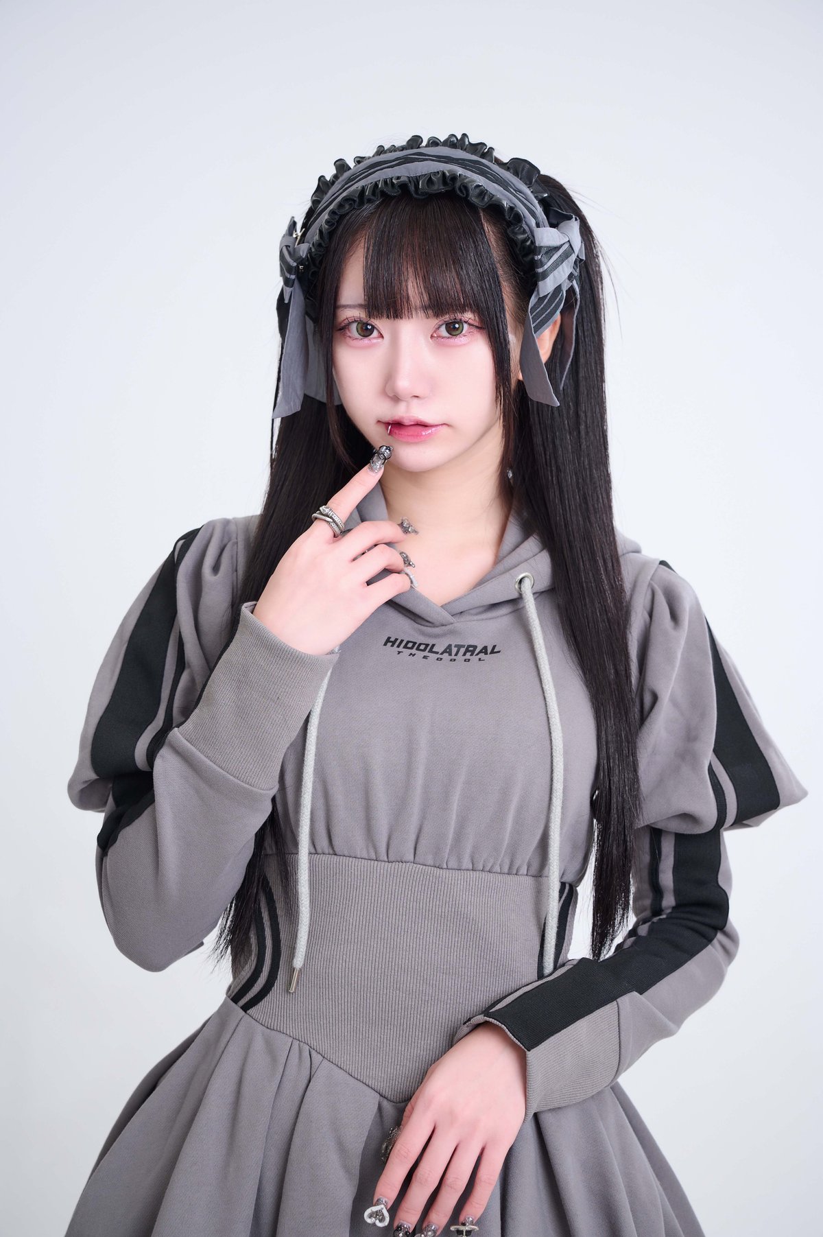 ジャージロリィタパーカーOP》GRAY | HIDOLATRAL THEODOL ジャージロリィタパーカーOP》GRAY | HIDOLATRAL THEODOL