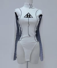 《胸開きサイバーニット》WHITE