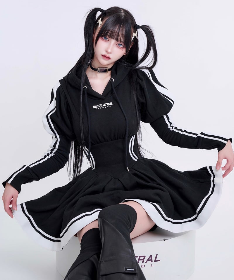 イドラタールテオドール ジャージロリィタパーカーワンピース ジャージロリィタパーカーOP》BLACK | HIDOLATRAL THEODOL