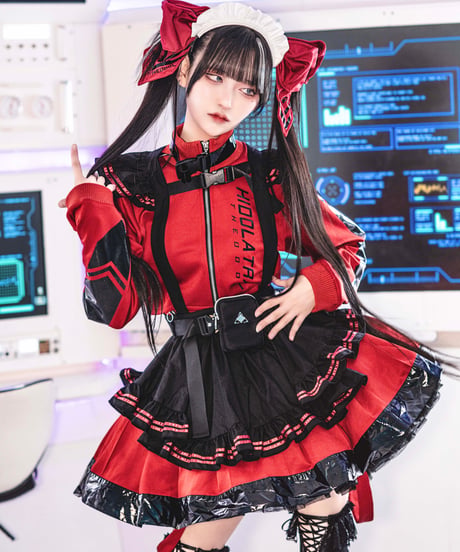 《サイバーメイドエプロン》BLACK×RED