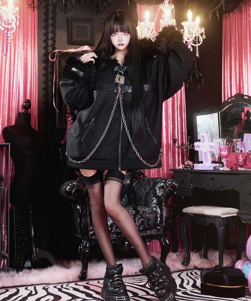 オオカミファーコート》BLACK | HIDOLATRAL THEODOL