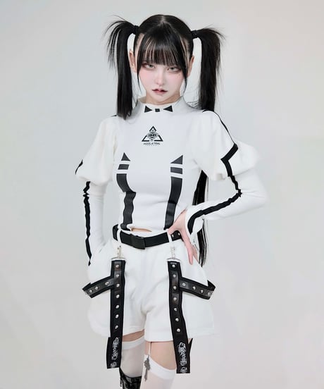 《メタルエンジェルショートパンツ》WHITE