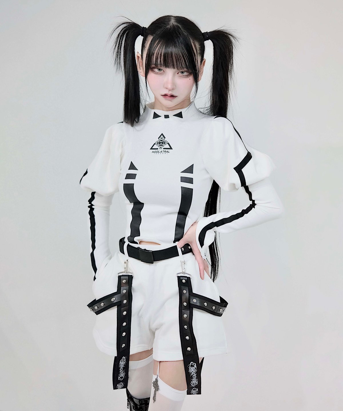 メタルエンジェルショートパンツ》WHITE | HIDOLATRAL THEODOL メタルエンジェルショートパンツ》WHITE | HIDOLATRAL THEODOL