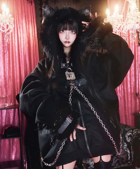 《オオカミファーコート》BLACK
