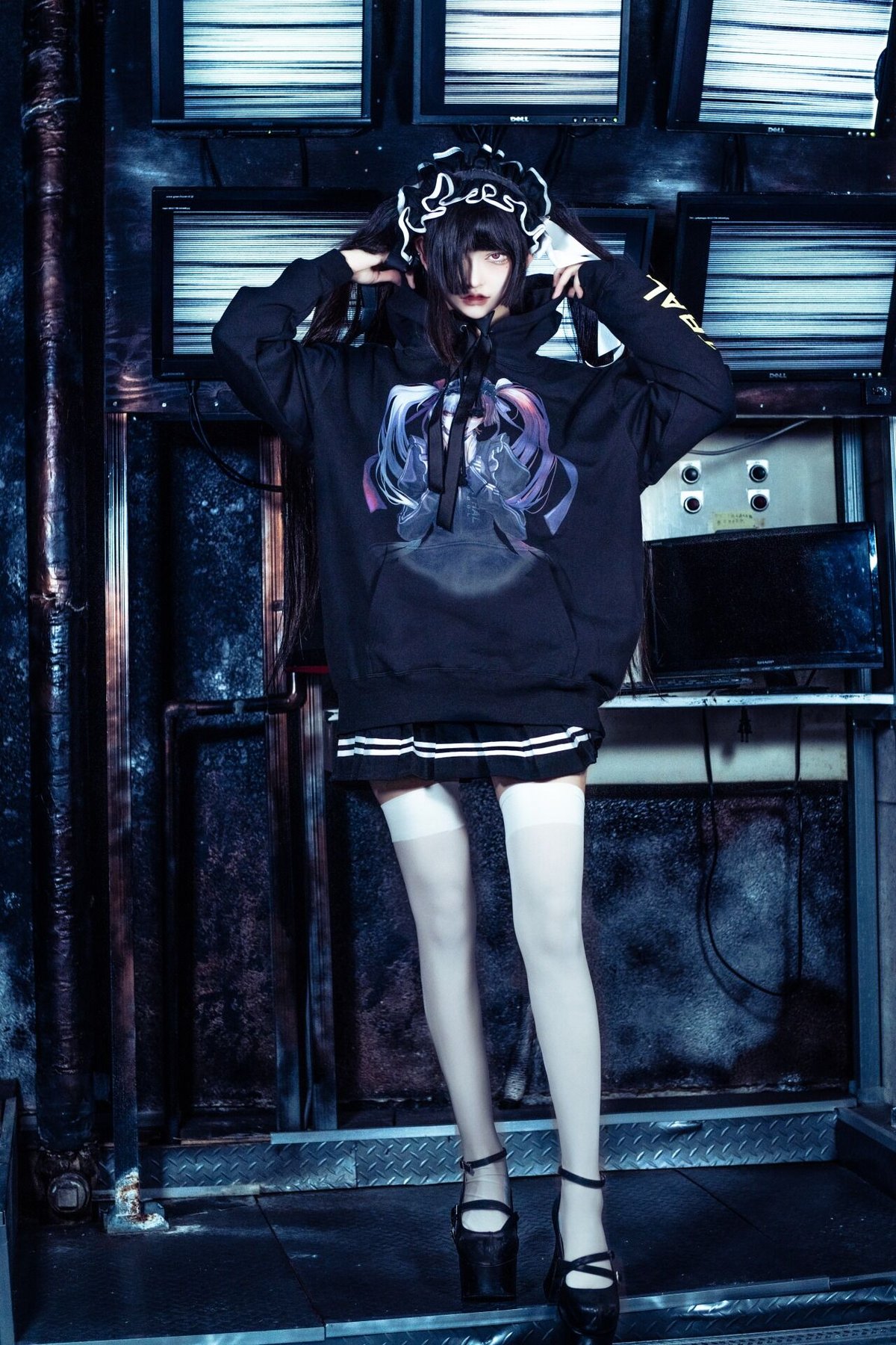 ブランドキャラクターイラストパーカー | HIDOLATRAL THEODOL 