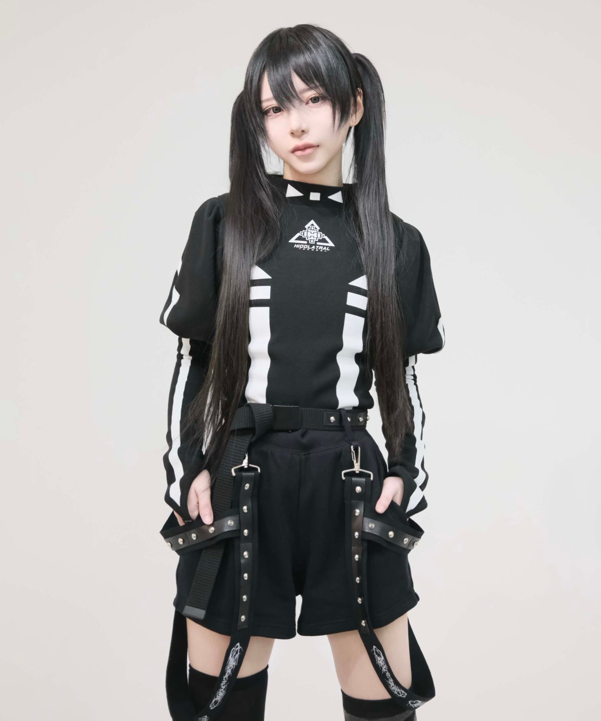 メタルエンジェルショートパンツ》BLACK | HIDOLATRAL THEODOL