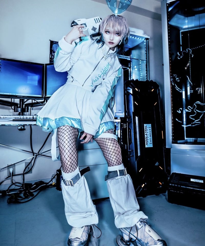 HIDOLATRAL THEODOL ジャージバックルレッグウォーマー - レッグウォーマー