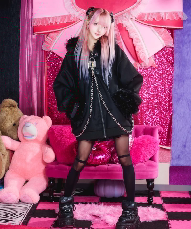 オオカミファーコート》BLACK | HIDOLATRAL THEODOL