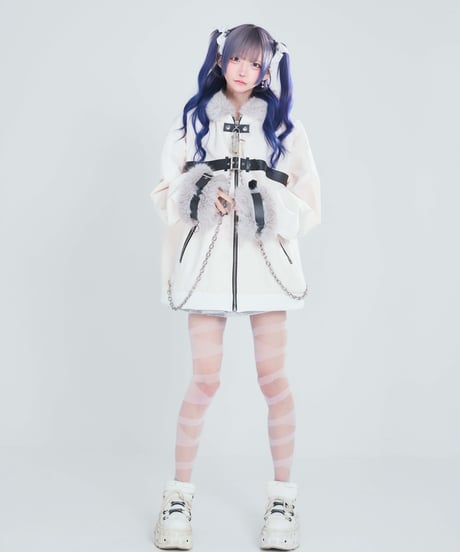 《オオカミファーコート》WHITE
