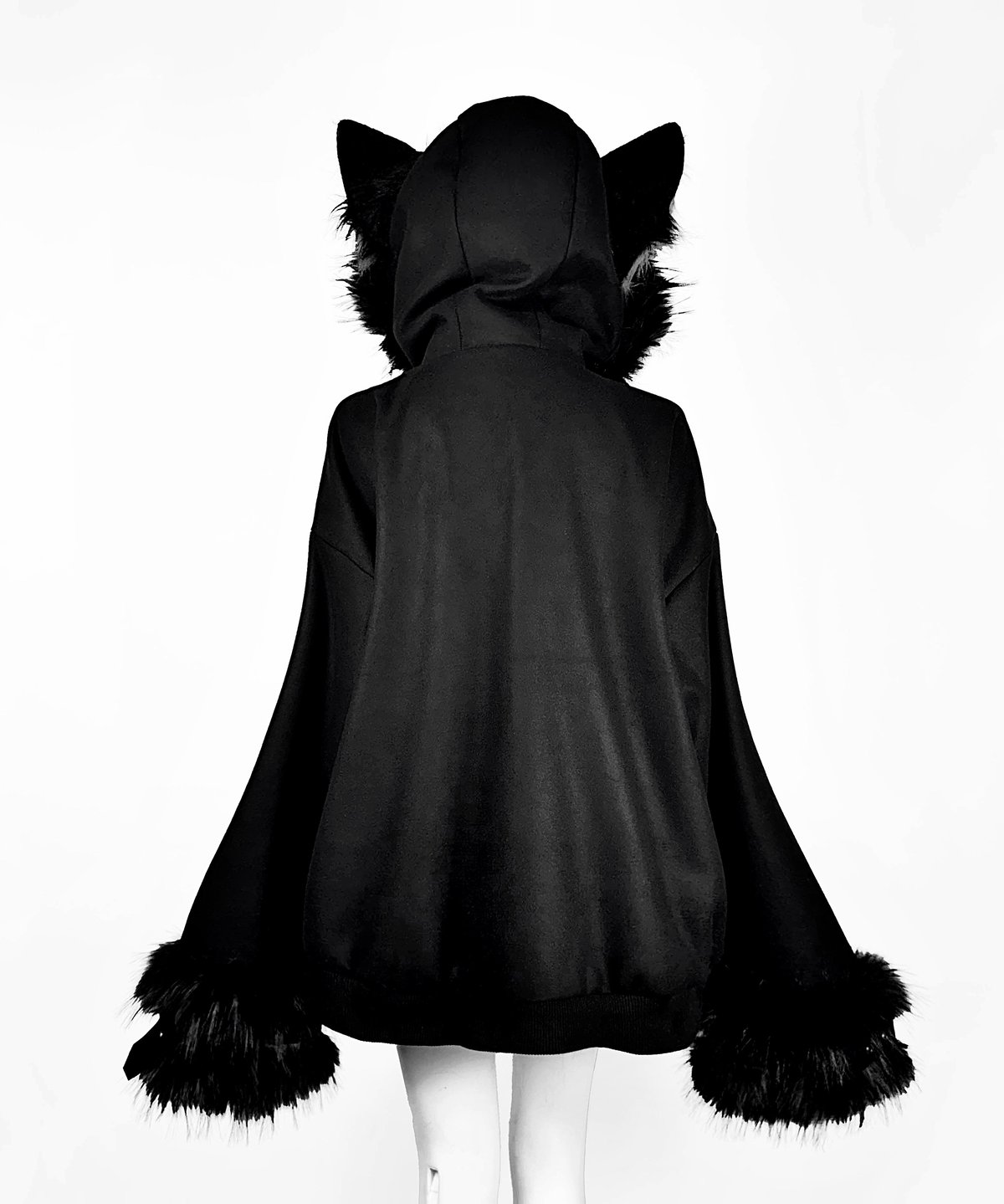 オオカミファーコート》BLACK | HIDOLATRAL THEODOL